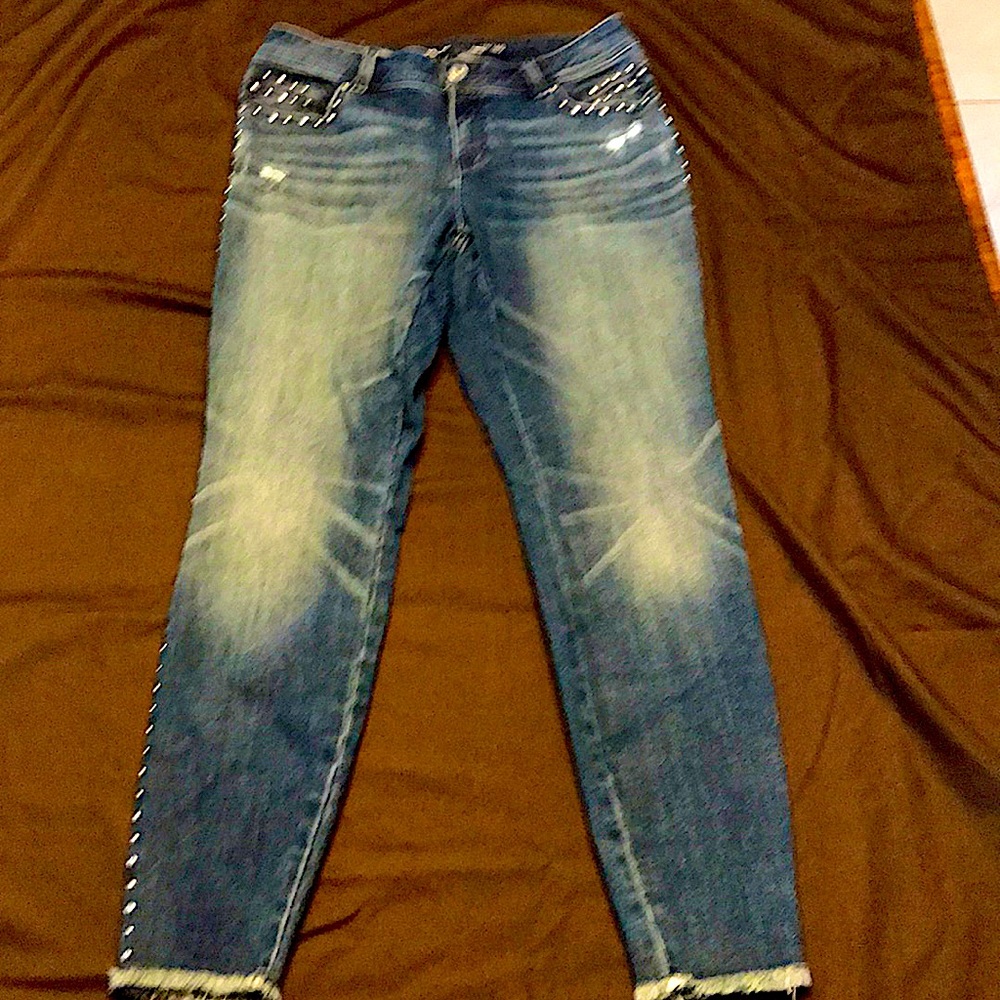 Inc skinny leg curvy fit jeans